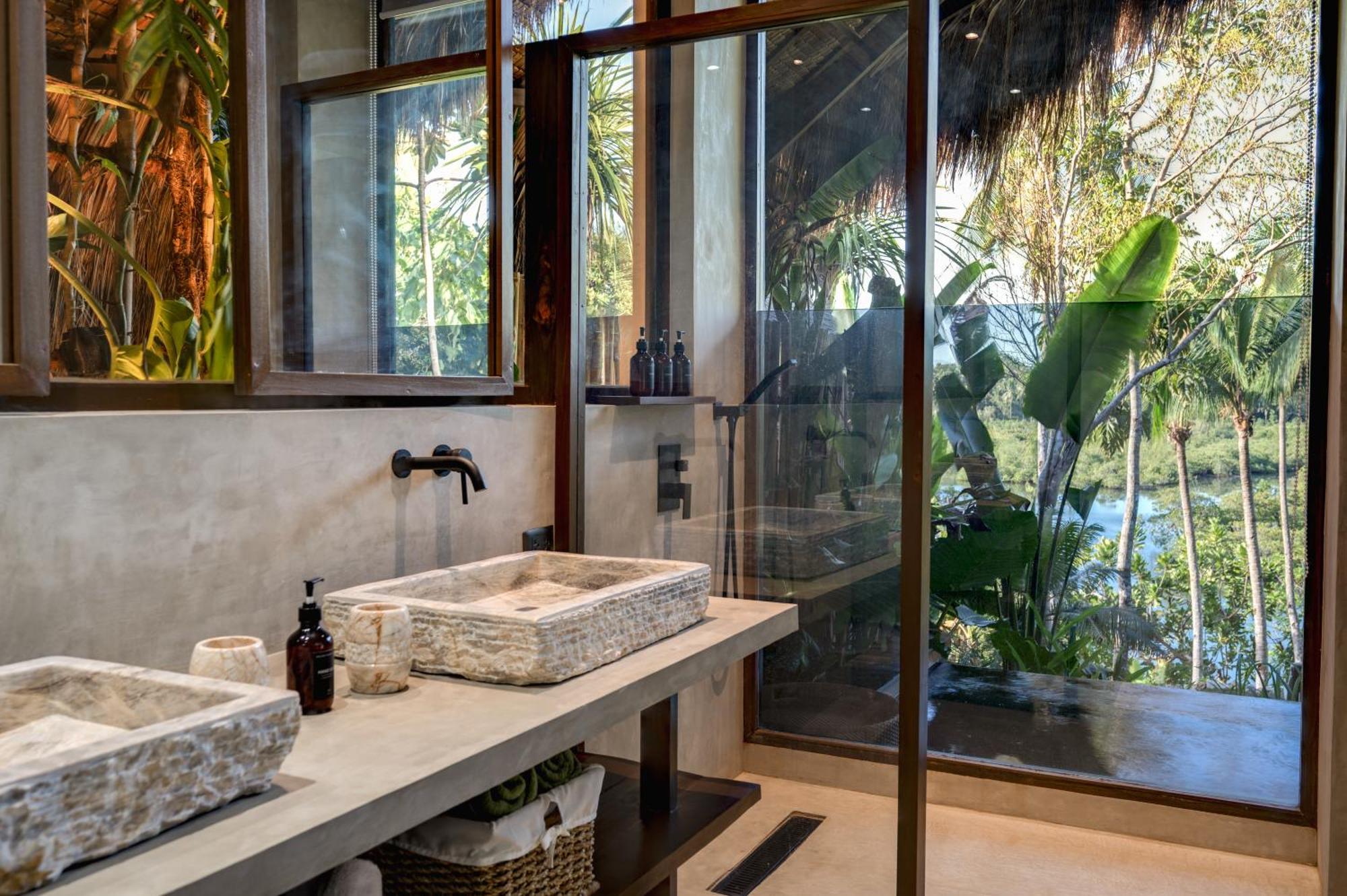Private Villa With Pool - Kalani River Villas 제너럴 루나 외부 사진